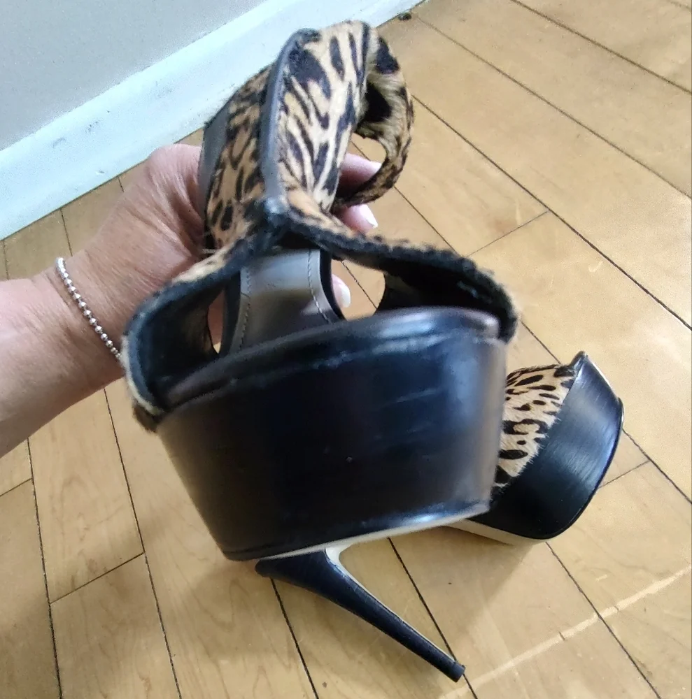 Guess Women's Cow Fur Leather Leopard Print Peep Toe Platform Heels